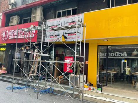 丹江口制作广告招牌如何避免它发黄？